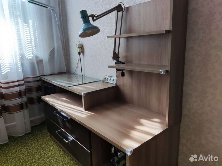 Тумба с ящиками 1,60