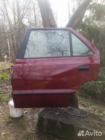 Двери левые Шкода фелиция