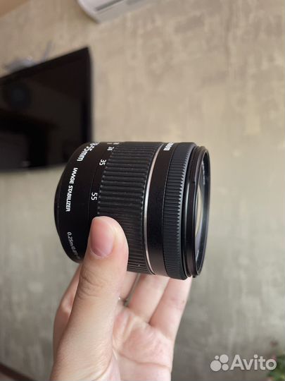 Зеркальный фотоаппарат canon eos250D