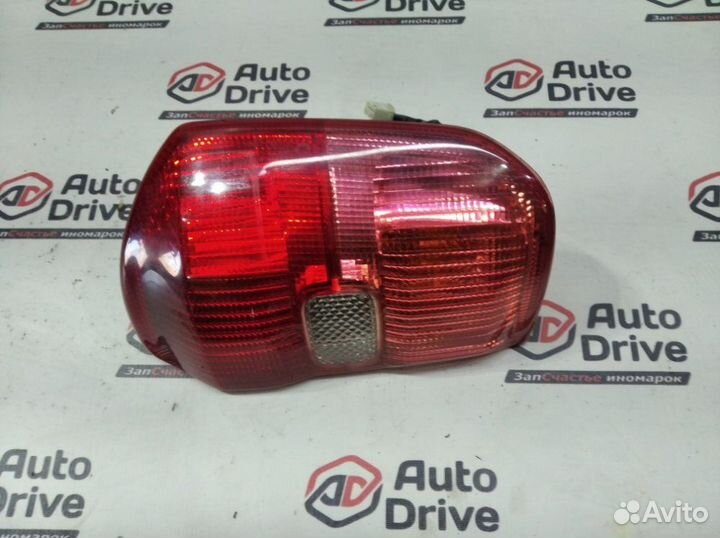 Фонарь правый Toyota Rav4 ACA20 1AZ 2001