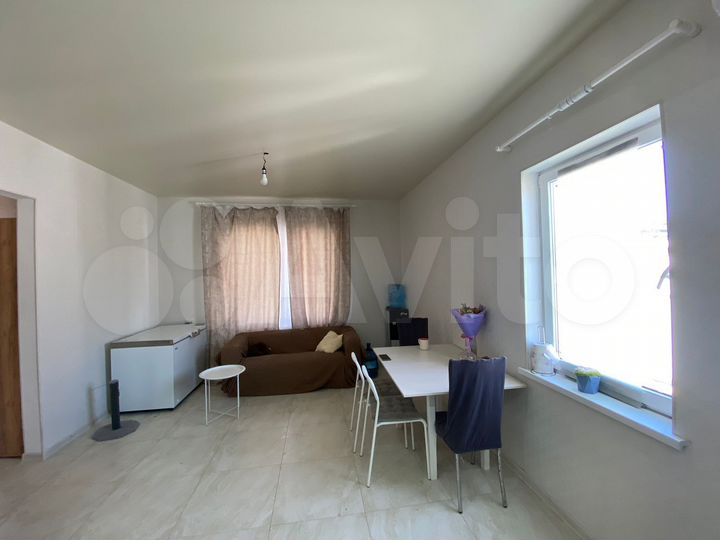 Дом 76 м² на участке 5 сот.