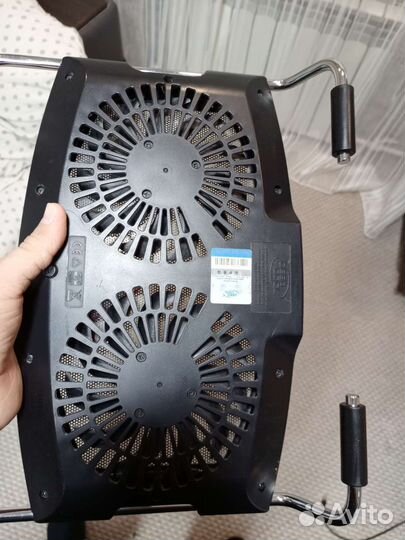 Подставка с охлаждением deep cool