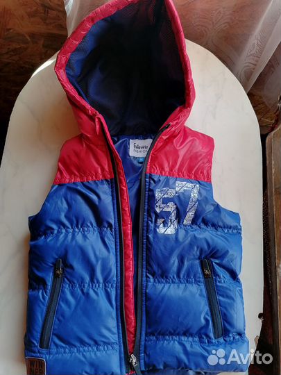 Продам жилетку на мальчика