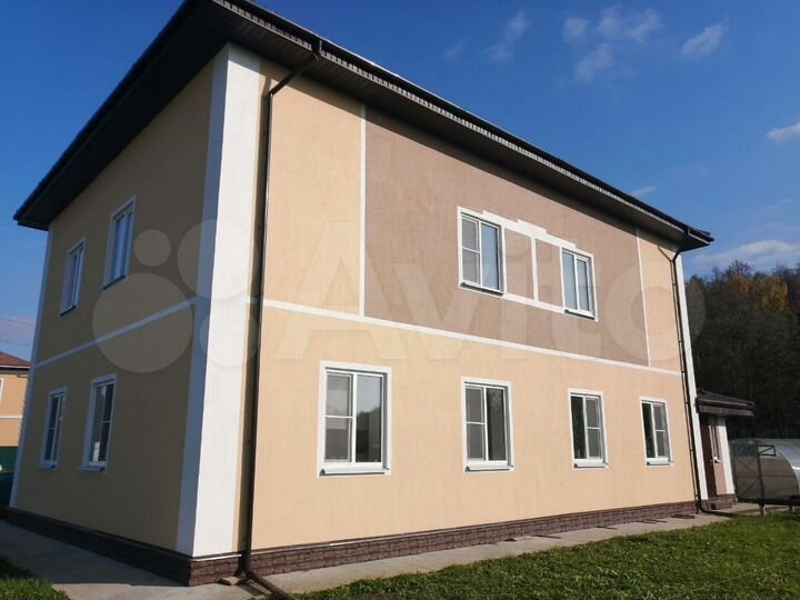 Коттедж 268,6 м² на участке 15 сот.