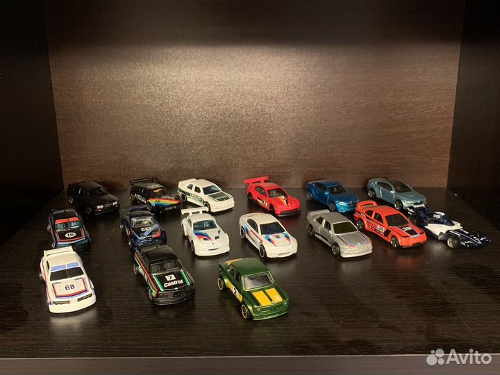 Машинки hot wheels bmw