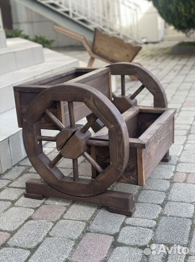 Деревянные кашпо