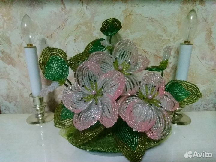 Цветы из бисера