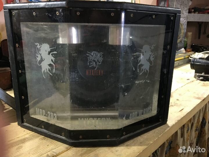 Автомобильный сабвуфер