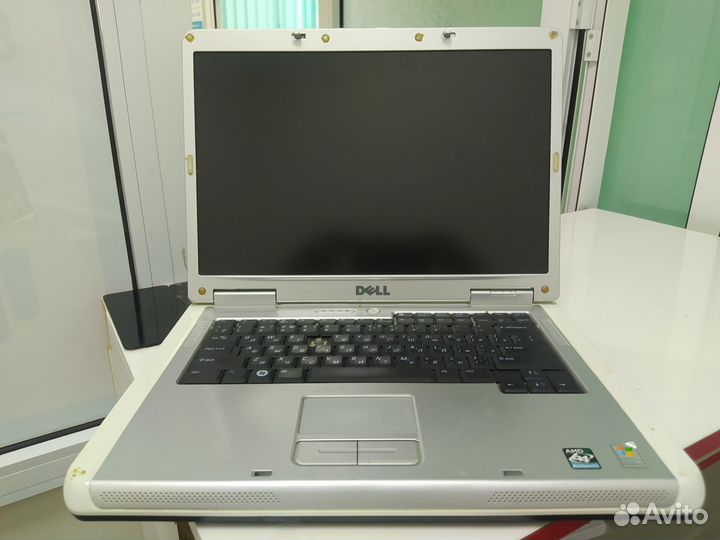 Ноутбук dell inspiron