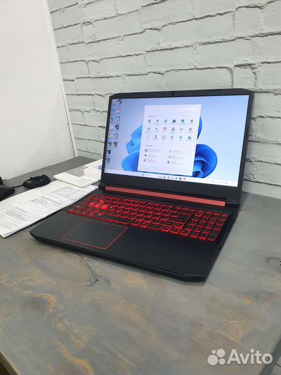 Игровой Acer Nitro 5 15.6