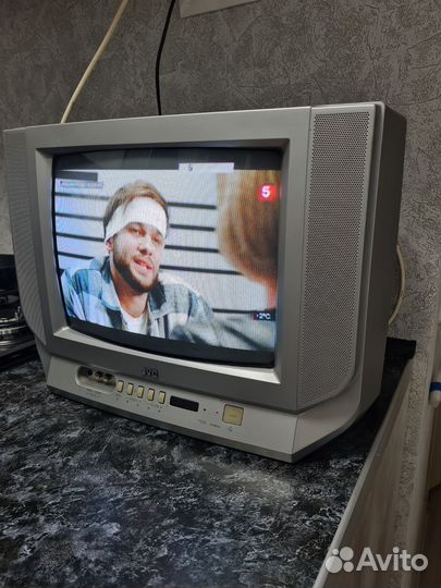 Телевизор JVC AV-1403FE