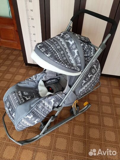 Детские санки-коляска на колесах