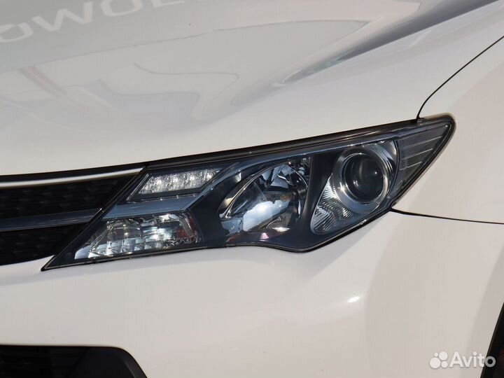 Toyota RAV4 2.2 AT, 2013, 124 760 км