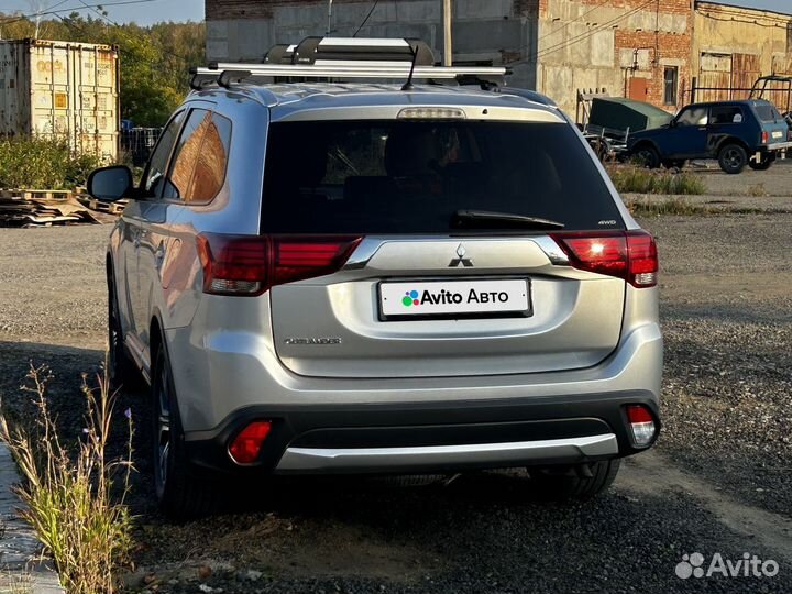 Mitsubishi Outlander 2.0 CVT, 2015, 156 000 км