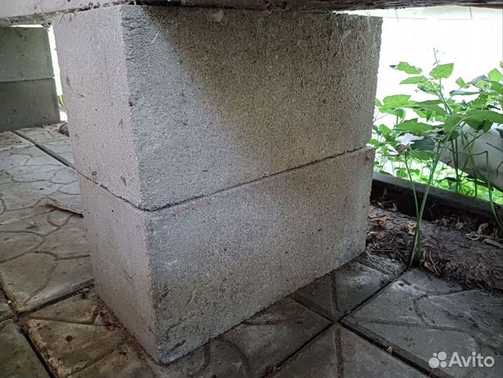Блок фундаментный цементный
