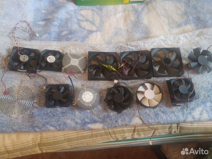 Множество вентиляторов