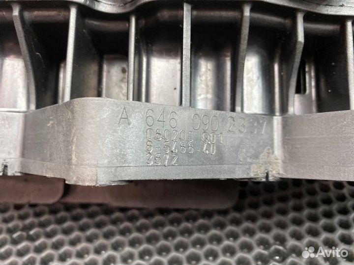 Коллектор впускной Mercedes-Benz C-Class W204