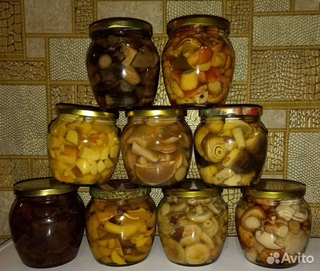 Грибы маринованные