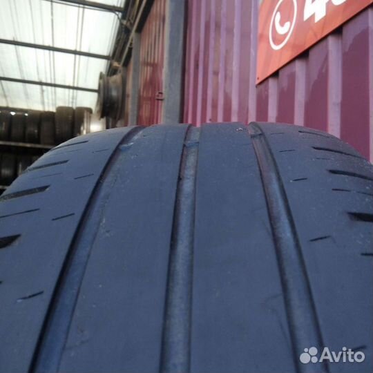 Hankook Vantra LT RA18 215/65 R17