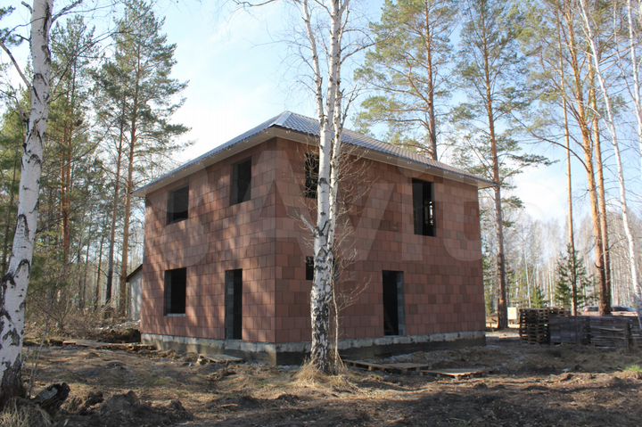 Коттедж 155 м² на участке 10 сот.