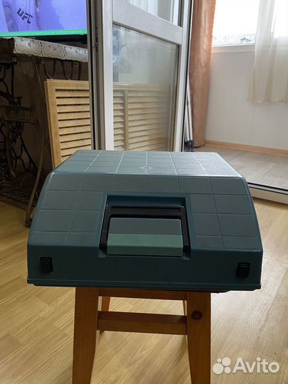 Портативная механическая пишущая машинка «Любава»