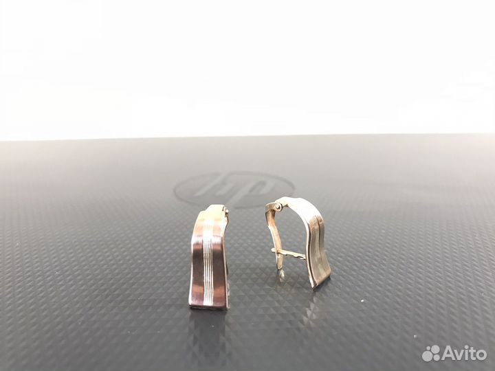 Золотые серьги