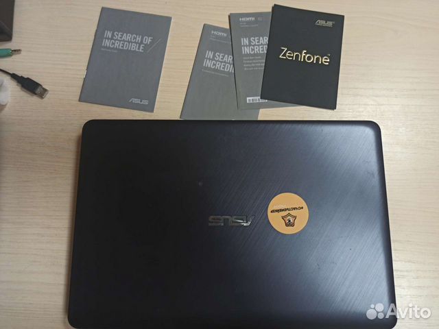 Ноутбук Asus VivoBook Zenfone K543U