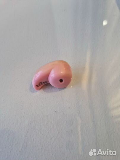 Беспроводной наушник с микрофоном