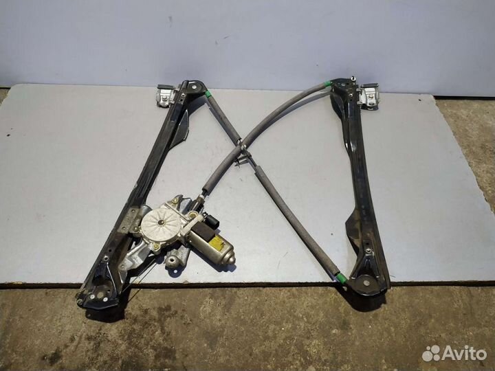 Стеклоподьемник правый передний Форд Фокус 1