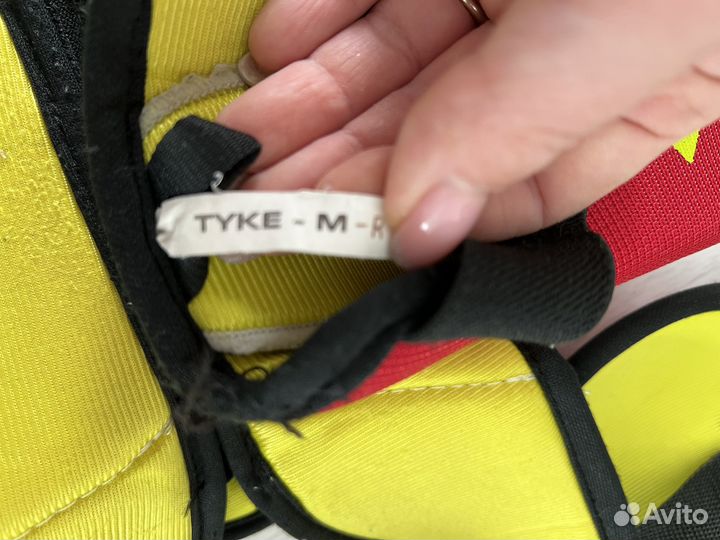 Нагрудник хоккейный детский