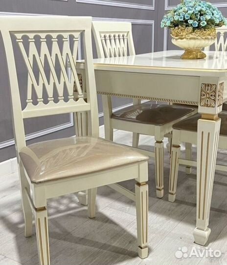 Кухонный стул новый деревянный