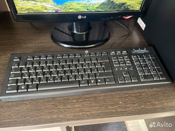 Компьютер HP Pavilion p6 2006ru с монитором