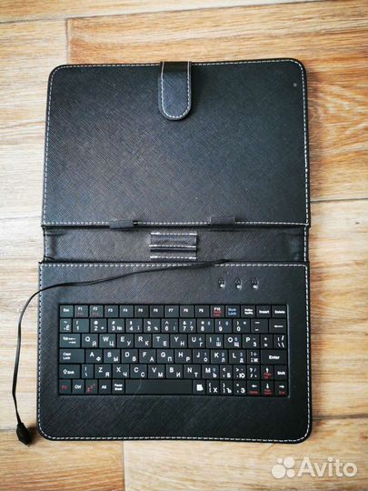 Чехол для планшета с клавиатурой