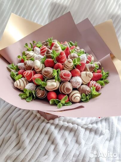 Букет из клубники в шоколаде