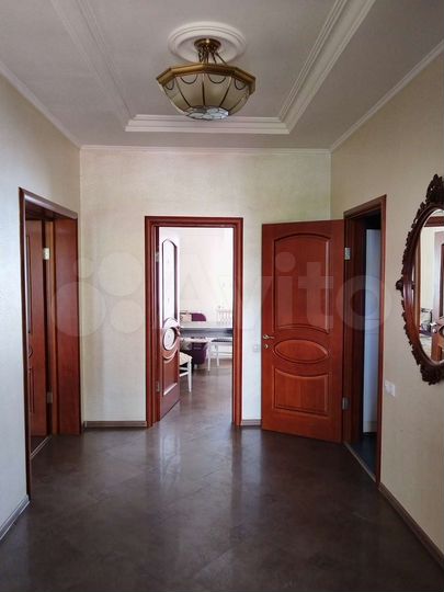 Коттедж 255,6 м² на участке 12,9 сот.