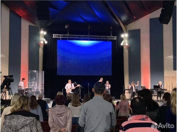 Рекламный экран от производителя