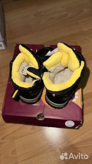 Ботинки зимние детские 23