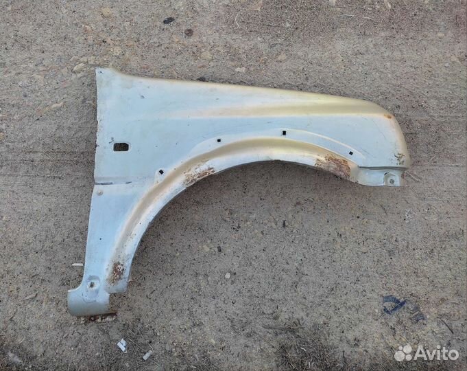 Крыло переднее правое Suzuki Jimmy