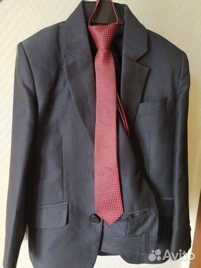 Костюм школьный