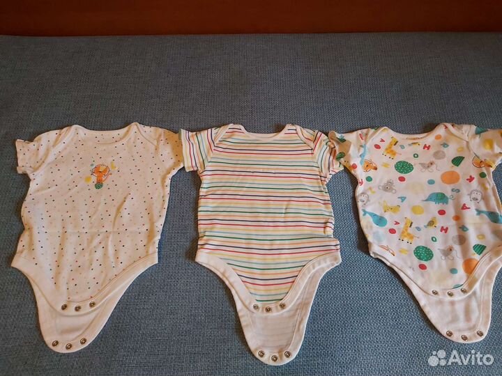 Детские вещи на мальчика 0-2 г пакетом