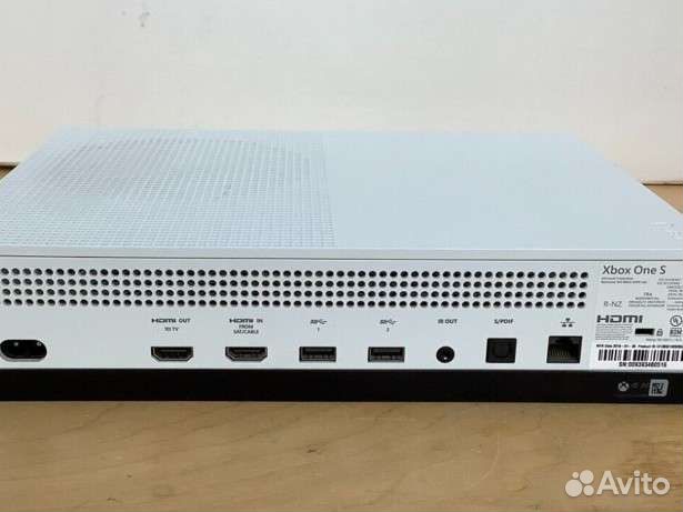 Xbox one s 1tb с играми
