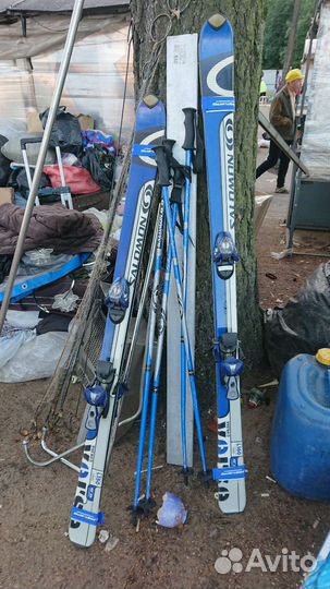 Горные лыжи и ботинки