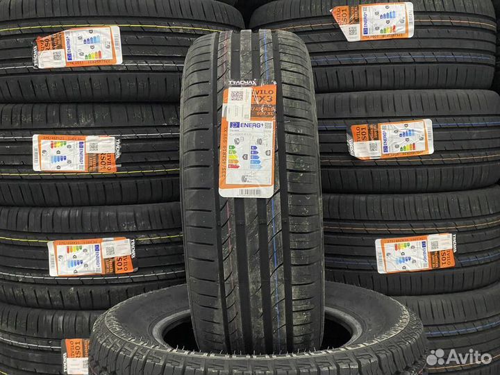 Tracmax X-Privilo TX3 235/45 R19 99Y