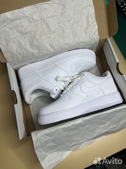 Nike Air Force 1'07 white low