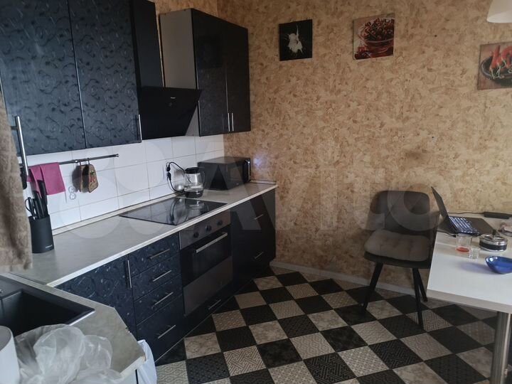 Комната 15 м² в 2-к., 18/18 эт.