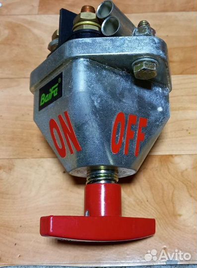 Отключатель тока двухполюсный