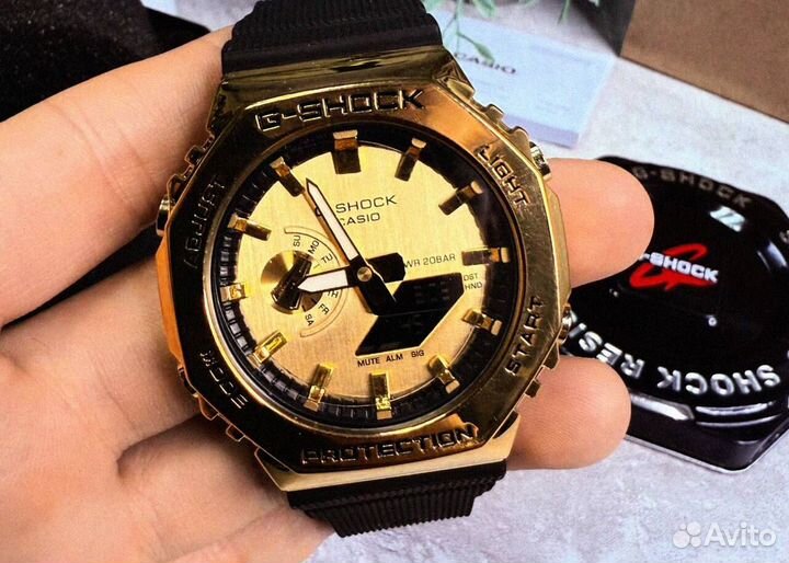 Часы Casio G-Shock GM-2100