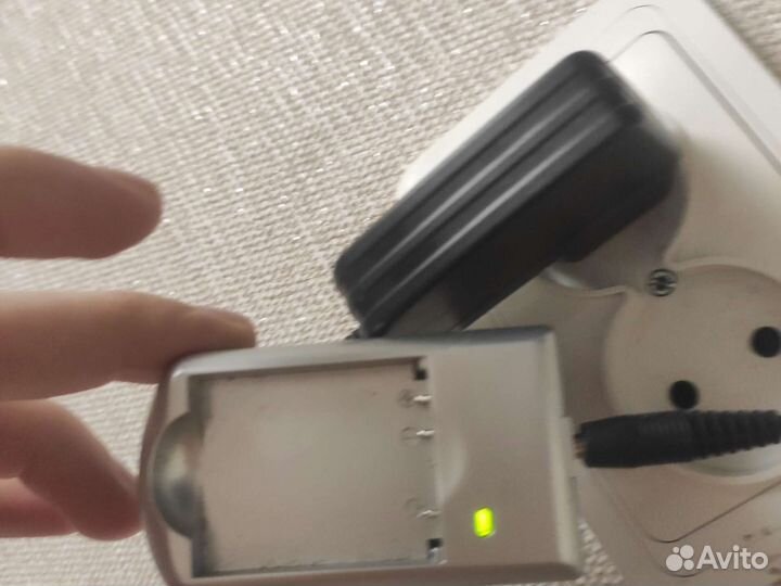 PR-5370 зарядка для литьонных батареек