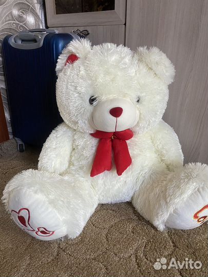 Плюшевый медведь
