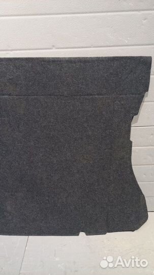 Пол багажника Toyota Auris хэтчбек 2011